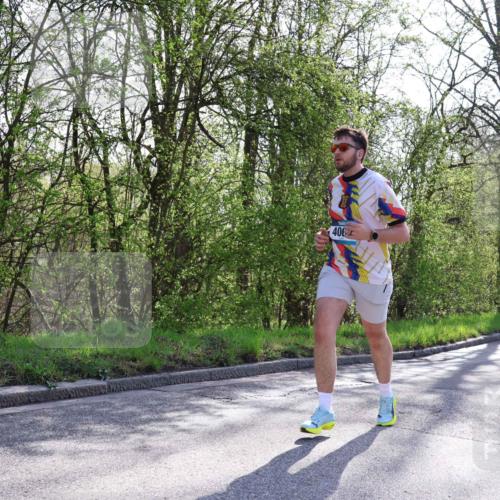 12.04.2026 - 45. Internationalen Wilhelmsburger Insellauf Yannick Fuchs http://msf.ph/oto/9483695 12.04.2026 10:32:45 Laufen 406 meine-sportfotos.de