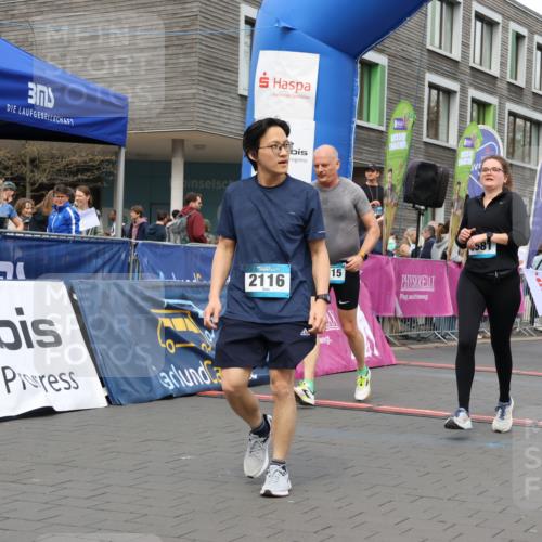 12.04.2026 - 45. Internationalen Wilhelmsburger Insellauf Strokosch-Dieckow http://msf.ph/oto/9483709 12.04.2026 13:22:44 Ziel 2116, 3581, 3235, 3915, 5080, 4348, 5085, 3603, 3602 meine-sportfotos.de