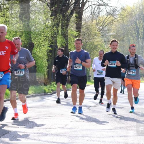 12.04.2026 - 45. Internationalen Wilhelmsburger Insellauf Yannick Fuchs http://msf.ph/oto/9483721 12.04.2026 10:32:47 Laufen 3662, 4635, 5286, 5607, 2189, 5407, 5794 meine-sportfotos.de