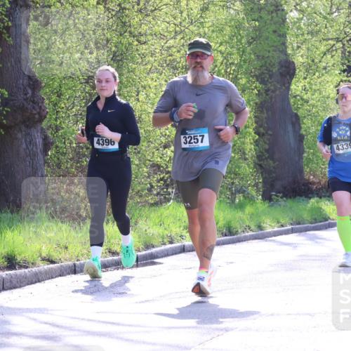 12.04.2026 - 45. Internationalen Wilhelmsburger Insellauf Yannick Fuchs http://msf.ph/oto/9483876 12.04.2026 10:45:47 Laufen 4396, 3257, 4339 meine-sportfotos.de