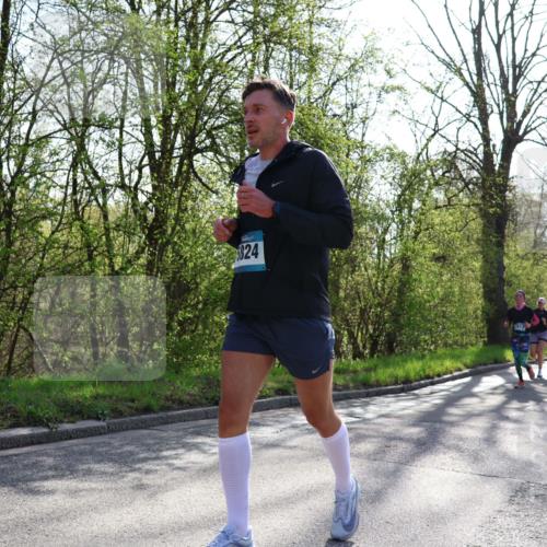 12.04.2026 - 45. Internationalen Wilhelmsburger Insellauf Yannick Fuchs http://msf.ph/oto/9483940 12.04.2026 10:33:02 Laufen 1, 24, 2102, 104, 265 meine-sportfotos.de
