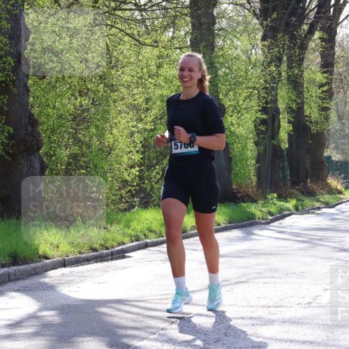 12.04.2026 - 45. Internationalen Wilhelmsburger Insellauf Yannick Fuchs http://msf.ph/oto/9484030 12.04.2026 10:33:13 Laufen 5766, 3747 meine-sportfotos.de