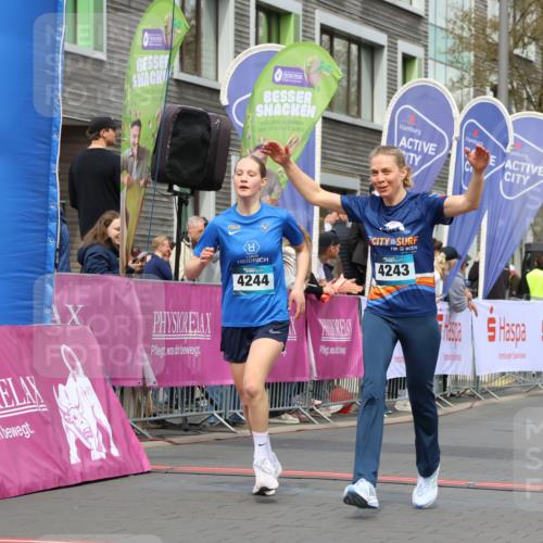 12.04.2026 - 45. Internationalen Wilhelmsburger Insellauf Strokosch-Dieckow http://msf.ph/oto/9484054 12.04.2026 13:22:10 Ziel 4017, 3676 meine-sportfotos.de