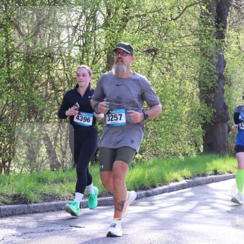 12.04.2026 - 45. Internationalen Wilhelmsburger Insellauf Yannick Fuchs http://msf.ph/oto/9484057 12.04.2026 10:45:50 Laufen 4396, 3257, 4339 meine-sportfotos.de