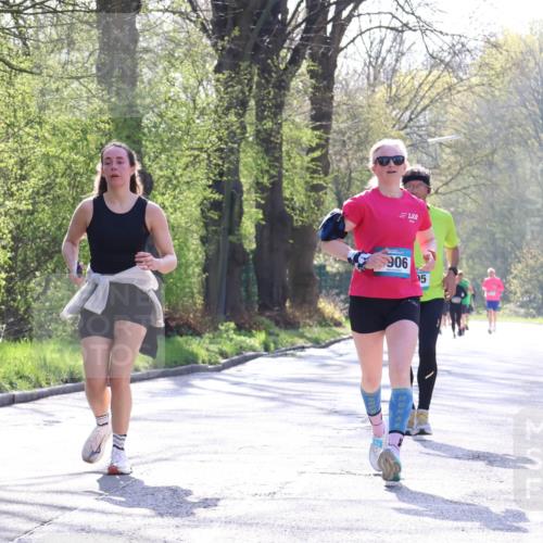 12.04.2026 - 45. Internationalen Wilhelmsburger Insellauf Yannick Fuchs http://msf.ph/oto/9484134 12.04.2026 10:33:26 Laufen 906, 5 meine-sportfotos.de