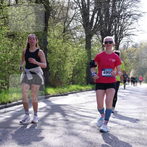 12.04.2026 - 45. Internationalen Wilhelmsburger Insellauf Yannick Fuchs http://msf.ph/oto/9484165 12.04.2026 10:33:28 Laufen 490 meine-sportfotos.de