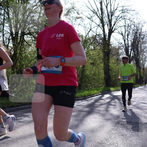 12.04.2026 - 45. Internationalen Wilhelmsburger Insellauf Yannick Fuchs http://msf.ph/oto/9484227 12.04.2026 10:33:30 Laufen 5805 meine-sportfotos.de
