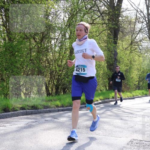 12.04.2026 - 45. Internationalen Wilhelmsburger Insellauf Yannick Fuchs http://msf.ph/oto/9484289 12.04.2026 10:45:56 Laufen 4215, 4352, 3754, 21, 3753 meine-sportfotos.de