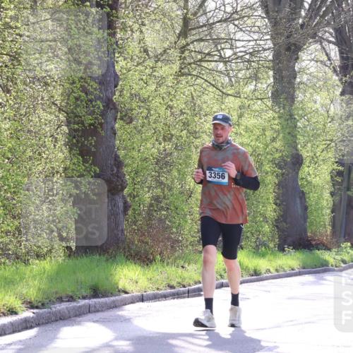 12.04.2026 - 45. Internationalen Wilhelmsburger Insellauf Yannick Fuchs http://msf.ph/oto/9484318 12.04.2026 10:33:36 Laufen 3356, 5341, 4739 meine-sportfotos.de