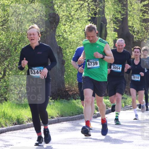 12.04.2026 - 45. Internationalen Wilhelmsburger Insellauf Yannick Fuchs http://msf.ph/oto/9484421 12.04.2026 10:33:42 Laufen 534, 4739, 3054, 2810, 3173 meine-sportfotos.de