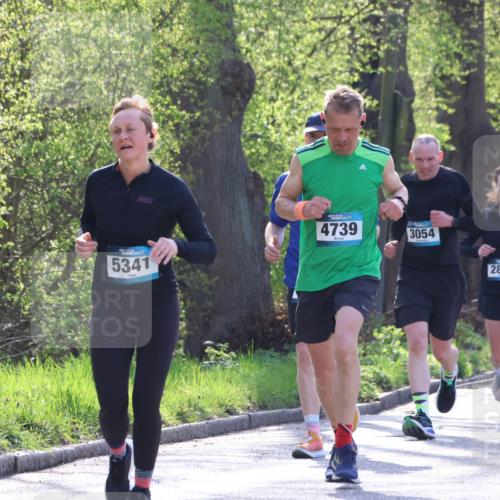 12.04.2026 - 45. Internationalen Wilhelmsburger Insellauf Yannick Fuchs http://msf.ph/oto/9484440 12.04.2026 10:33:42 Laufen 4739, 5341, 3054, 2810, 3173 meine-sportfotos.de