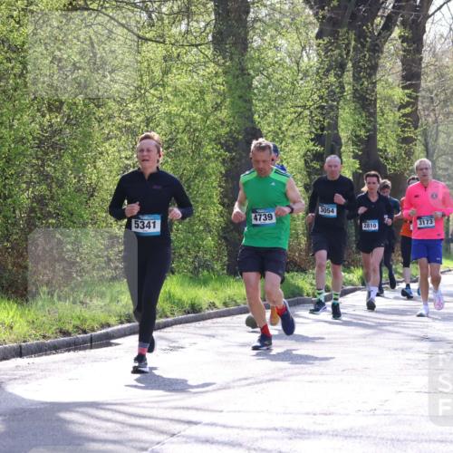 12.04.2026 - 45. Internationalen Wilhelmsburger Insellauf Yannick Fuchs http://msf.ph/oto/9484450 12.04.2026 10:33:42 Laufen 4739, 5341, 3054, 3173, 2810, 4758, 4815, 3345 meine-sportfotos.de