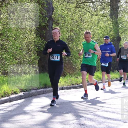 12.04.2026 - 45. Internationalen Wilhelmsburger Insellauf Yannick Fuchs http://msf.ph/oto/9484478 12.04.2026 10:33:44 Laufen 5341, 4739, 2460, 3054, 3173, 2810 meine-sportfotos.de