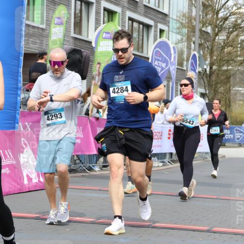 12.04.2026 - 45. Internationalen Wilhelmsburger Insellauf Strokosch-Dieckow http://msf.ph/oto/9484525 12.04.2026 13:21:28 Ziel 4341, 5633, 4284, 4293, 5543, 2363 meine-sportfotos.de