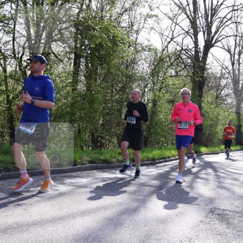 12.04.2026 - 45. Internationalen Wilhelmsburger Insellauf Yannick Fuchs http://msf.ph/oto/9484572 12.04.2026 10:33:49 Laufen 3054, 3173 meine-sportfotos.de