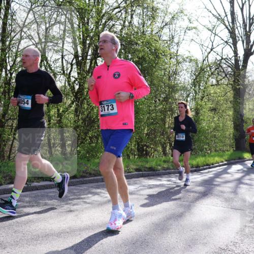 12.04.2026 - 45. Internationalen Wilhelmsburger Insellauf Yannick Fuchs http://msf.ph/oto/9484604 12.04.2026 10:33:51 Laufen 3054, 3173, 2810, 4815, 750 meine-sportfotos.de