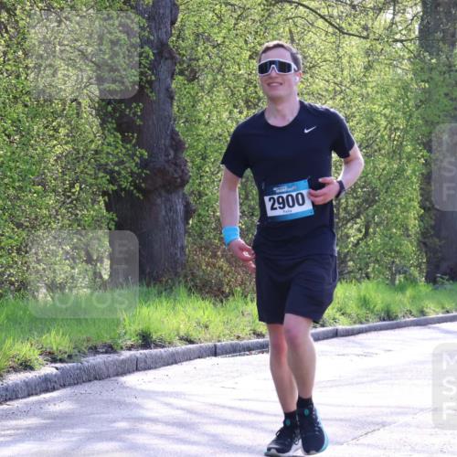 12.04.2026 - 45. Internationalen Wilhelmsburger Insellauf Yannick Fuchs http://msf.ph/oto/9484625 12.04.2026 10:46:04 Laufen 2900, 4896 meine-sportfotos.de