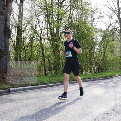 12.04.2026 - 45. Internationalen Wilhelmsburger Insellauf Yannick Fuchs http://msf.ph/oto/9484642 12.04.2026 10:46:06 Laufen 2900 meine-sportfotos.de