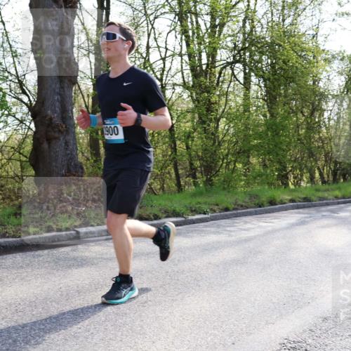 12.04.2026 - 45. Internationalen Wilhelmsburger Insellauf Yannick Fuchs http://msf.ph/oto/9484651 12.04.2026 10:46:07 Laufen 1900 meine-sportfotos.de
