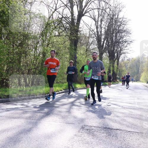 12.04.2026 - 45. Internationalen Wilhelmsburger Insellauf Yannick Fuchs http://msf.ph/oto/9484660 12.04.2026 10:33:52 Laufen 5009, 4758, 4815 meine-sportfotos.de