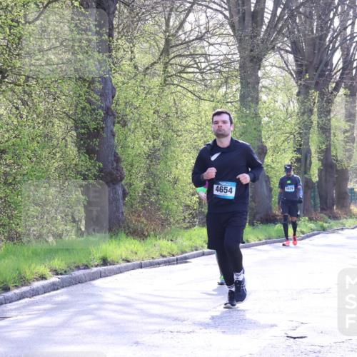 12.04.2026 - 45. Internationalen Wilhelmsburger Insellauf Yannick Fuchs http://msf.ph/oto/9484666 12.04.2026 10:46:08 Laufen 4654, 5629 meine-sportfotos.de