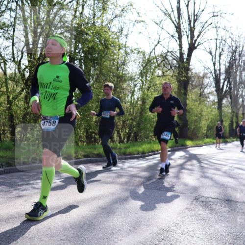 12.04.2026 - 45. Internationalen Wilhelmsburger Insellauf Yannick Fuchs http://msf.ph/oto/9484742 12.04.2026 10:33:54 Laufen 4758, 3653, 3345 meine-sportfotos.de