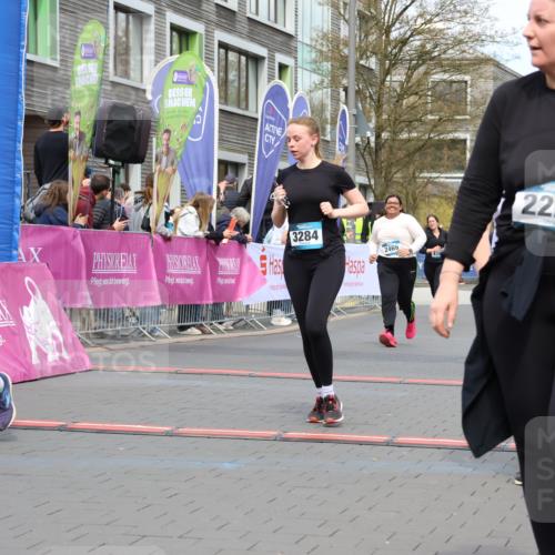 12.04.2026 - 45. Internationalen Wilhelmsburger Insellauf Strokosch-Dieckow http://msf.ph/oto/9484763 12.04.2026 13:21:04 Ziel 4224, 4954, 5258, 3284, 2469 meine-sportfotos.de