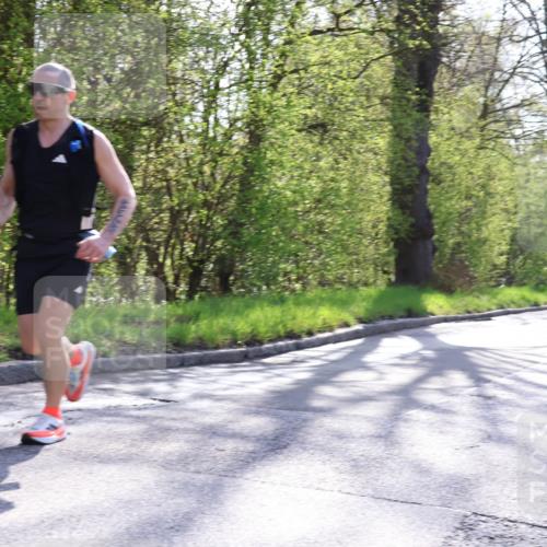 12.04.2026 - 45. Internationalen Wilhelmsburger Insellauf Yannick Fuchs http://msf.ph/oto/9484816 12.04.2026 10:33:59 Laufen  meine-sportfotos.de