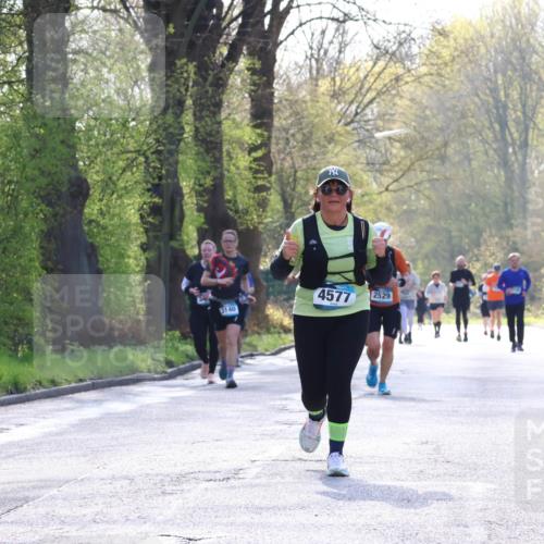 12.04.2026 - 45. Internationalen Wilhelmsburger Insellauf Yannick Fuchs http://msf.ph/oto/9484896 12.04.2026 10:46:21 Laufen 3140, 4577, 2529 meine-sportfotos.de