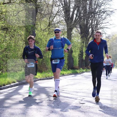 12.04.2026 - 45. Internationalen Wilhelmsburger Insellauf Yannick Fuchs http://msf.ph/oto/9485110 12.04.2026 10:34:18 Laufen 4481, 5594, 3408 meine-sportfotos.de
