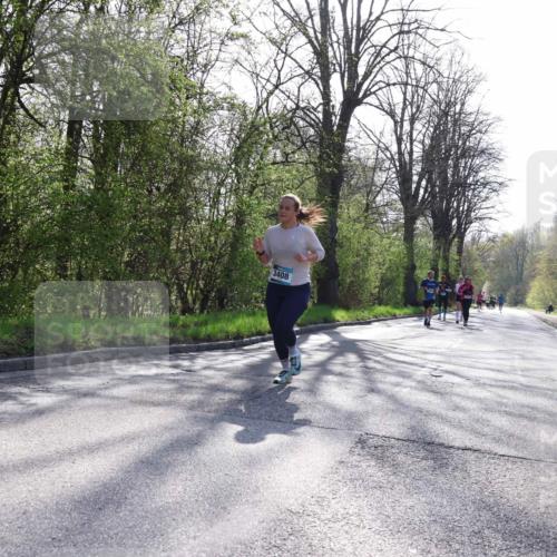 12.04.2026 - 45. Internationalen Wilhelmsburger Insellauf Yannick Fuchs http://msf.ph/oto/9485175 12.04.2026 10:34:23 Laufen 3408 meine-sportfotos.de