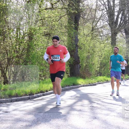 12.04.2026 - 45. Internationalen Wilhelmsburger Insellauf Yannick Fuchs http://msf.ph/oto/9485292 12.04.2026 10:34:38 Laufen 5563, 3172 meine-sportfotos.de