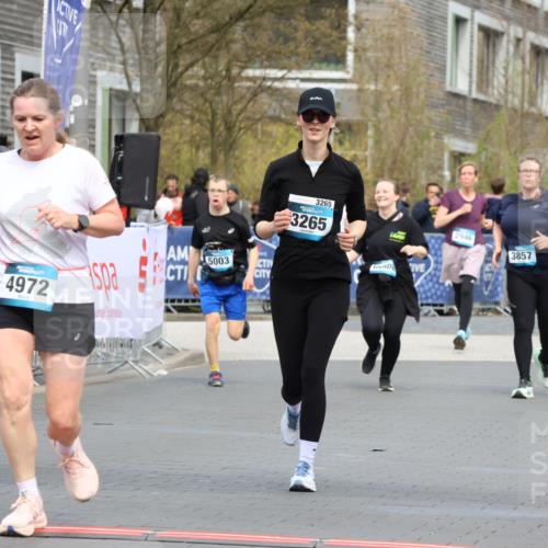 12.04.2026 - 45. Internationalen Wilhelmsburger Insellauf Strokosch-Dieckow http://msf.ph/oto/9485423 12.04.2026 13:20:07 Ziel 2799, 4972, 3265 meine-sportfotos.de