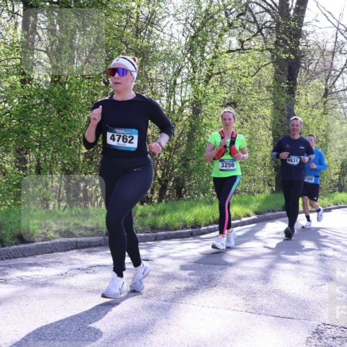 12.04.2026 - 45. Internationalen Wilhelmsburger Insellauf Yannick Fuchs http://msf.ph/oto/9485526 12.04.2026 10:34:49 Laufen 4762, 3256, 4631, 2300, 2995 meine-sportfotos.de