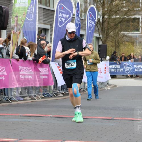 12.04.2026 - 45. Internationalen Wilhelmsburger Insellauf Strokosch-Dieckow http://msf.ph/oto/9485604 12.04.2026 13:19:46 Ziel 2027 meine-sportfotos.de