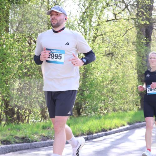 12.04.2026 - 45. Internationalen Wilhelmsburger Insellauf Yannick Fuchs http://msf.ph/oto/9485605 12.04.2026 10:34:52 Laufen 2995, 2845 meine-sportfotos.de