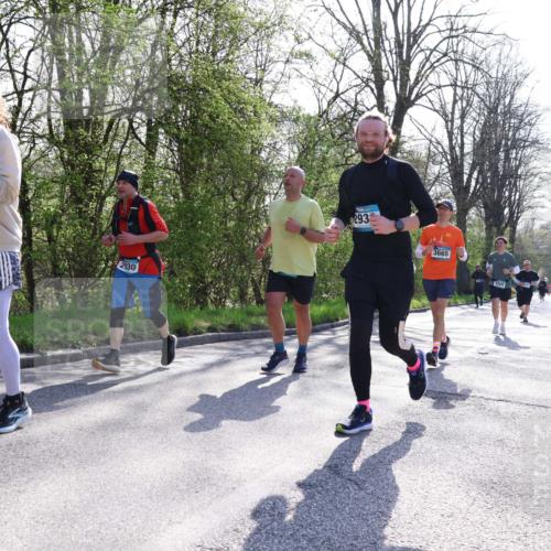 12.04.2026 - 45. Internationalen Wilhelmsburger Insellauf Yannick Fuchs http://msf.ph/oto/9485663 12.04.2026 10:46:44 Laufen 2988, 2930, 293, 3665, 1260 meine-sportfotos.de