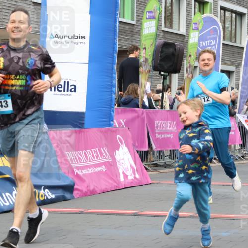 12.04.2026 - 45. Internationalen Wilhelmsburger Insellauf Strokosch-Dieckow http://msf.ph/oto/9485669 12.04.2026 13:19:37 Ziel 5019, 4543, 4793, 5786, 4112, 3071 meine-sportfotos.de