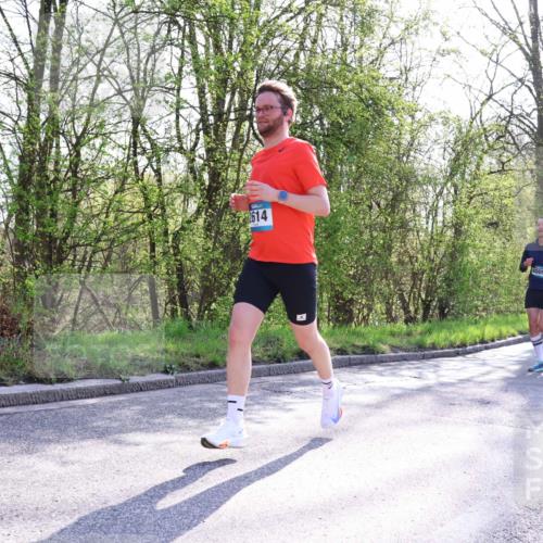 12.04.2026 - 45. Internationalen Wilhelmsburger Insellauf Yannick Fuchs http://msf.ph/oto/9485683 12.04.2026 10:29:00 Laufen 614, 4009 meine-sportfotos.de