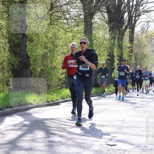 12.04.2026 - 45. Internationalen Wilhelmsburger Insellauf Yannick Fuchs http://msf.ph/oto/9485717 12.04.2026 10:34:57 Laufen 3860, 5690, 3430, 3848, 2301, 2376, 5046 meine-sportfotos.de
