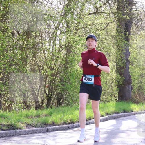 12.04.2026 - 45. Internationalen Wilhelmsburger Insellauf Yannick Fuchs http://msf.ph/oto/9485737 12.04.2026 10:29:05 Laufen 4393 meine-sportfotos.de