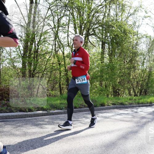 12.04.2026 - 45. Internationalen Wilhelmsburger Insellauf Yannick Fuchs http://msf.ph/oto/9485757 12.04.2026 10:35:01 Laufen 3860, 2134 meine-sportfotos.de