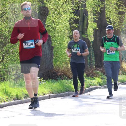 12.04.2026 - 45. Internationalen Wilhelmsburger Insellauf Yannick Fuchs http://msf.ph/oto/9485772 12.04.2026 10:29:10 Laufen 3834, 3144, 2521 meine-sportfotos.de