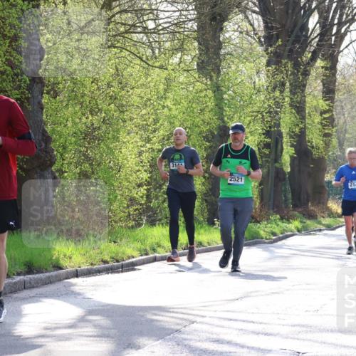 12.04.2026 - 45. Internationalen Wilhelmsburger Insellauf Yannick Fuchs http://msf.ph/oto/9485812 12.04.2026 10:29:14 Laufen 3834, 31, 2521, 2148, 2456 meine-sportfotos.de