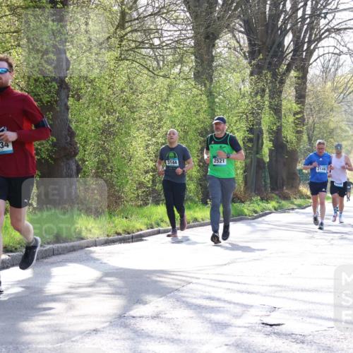 12.04.2026 - 45. Internationalen Wilhelmsburger Insellauf Yannick Fuchs http://msf.ph/oto/9485814 12.04.2026 10:29:14 Laufen 3834, 3144, 2521, 2148 meine-sportfotos.de