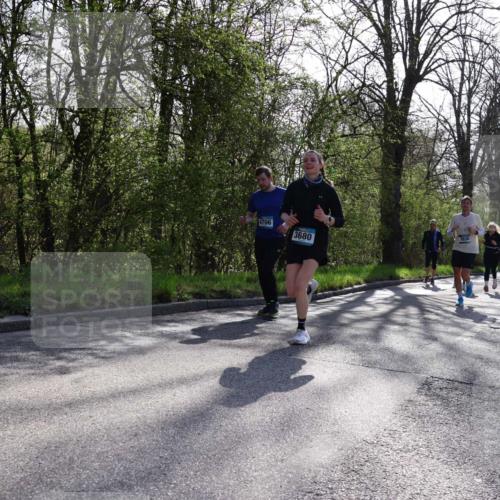 12.04.2026 - 45. Internationalen Wilhelmsburger Insellauf Yannick Fuchs http://msf.ph/oto/9485831 12.04.2026 10:35:08 Laufen 4706, 3830, 3680 meine-sportfotos.de