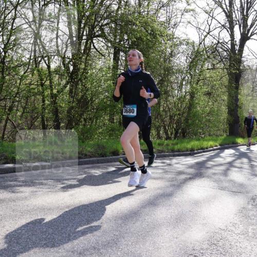 12.04.2026 - 45. Internationalen Wilhelmsburger Insellauf Yannick Fuchs http://msf.ph/oto/9485836 12.04.2026 10:35:09 Laufen 3680, 3830 meine-sportfotos.de