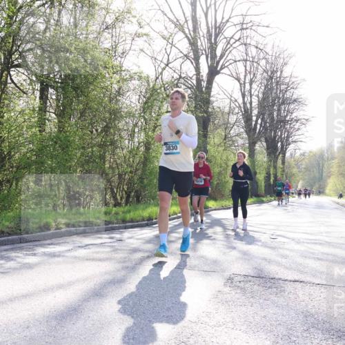 12.04.2026 - 45. Internationalen Wilhelmsburger Insellauf Yannick Fuchs http://msf.ph/oto/9485841 12.04.2026 10:35:10 Laufen 3830, 1008 meine-sportfotos.de