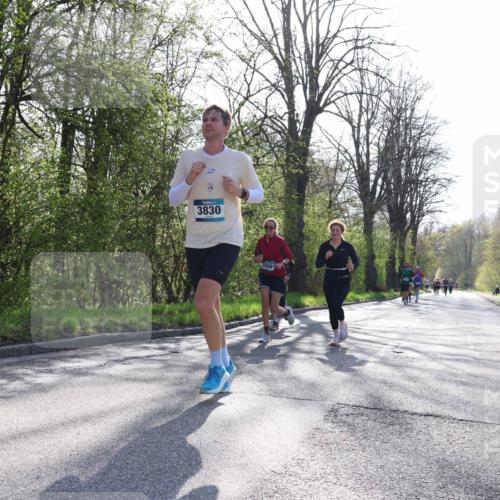 12.04.2026 - 45. Internationalen Wilhelmsburger Insellauf Yannick Fuchs http://msf.ph/oto/9485845 12.04.2026 10:35:11 Laufen 3830 meine-sportfotos.de