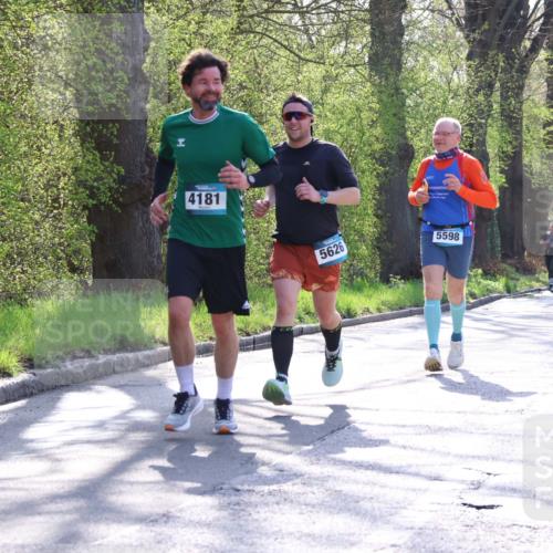 12.04.2026 - 45. Internationalen Wilhelmsburger Insellauf Yannick Fuchs http://msf.ph/oto/9485888 12.04.2026 10:35:16 Laufen 4181, 5626, 5598 meine-sportfotos.de